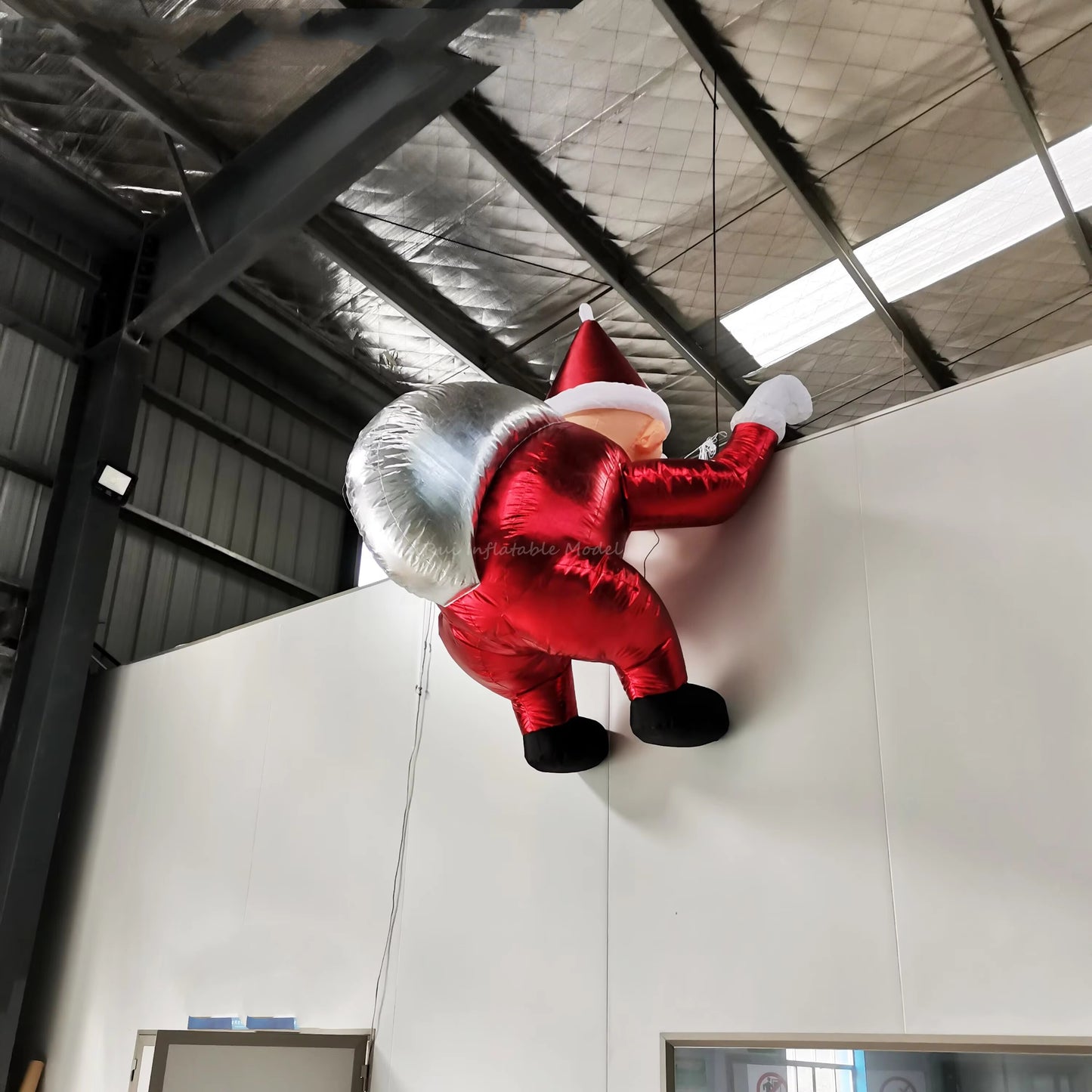 Decoración Navideña Inflable de Santa Claus Escalador